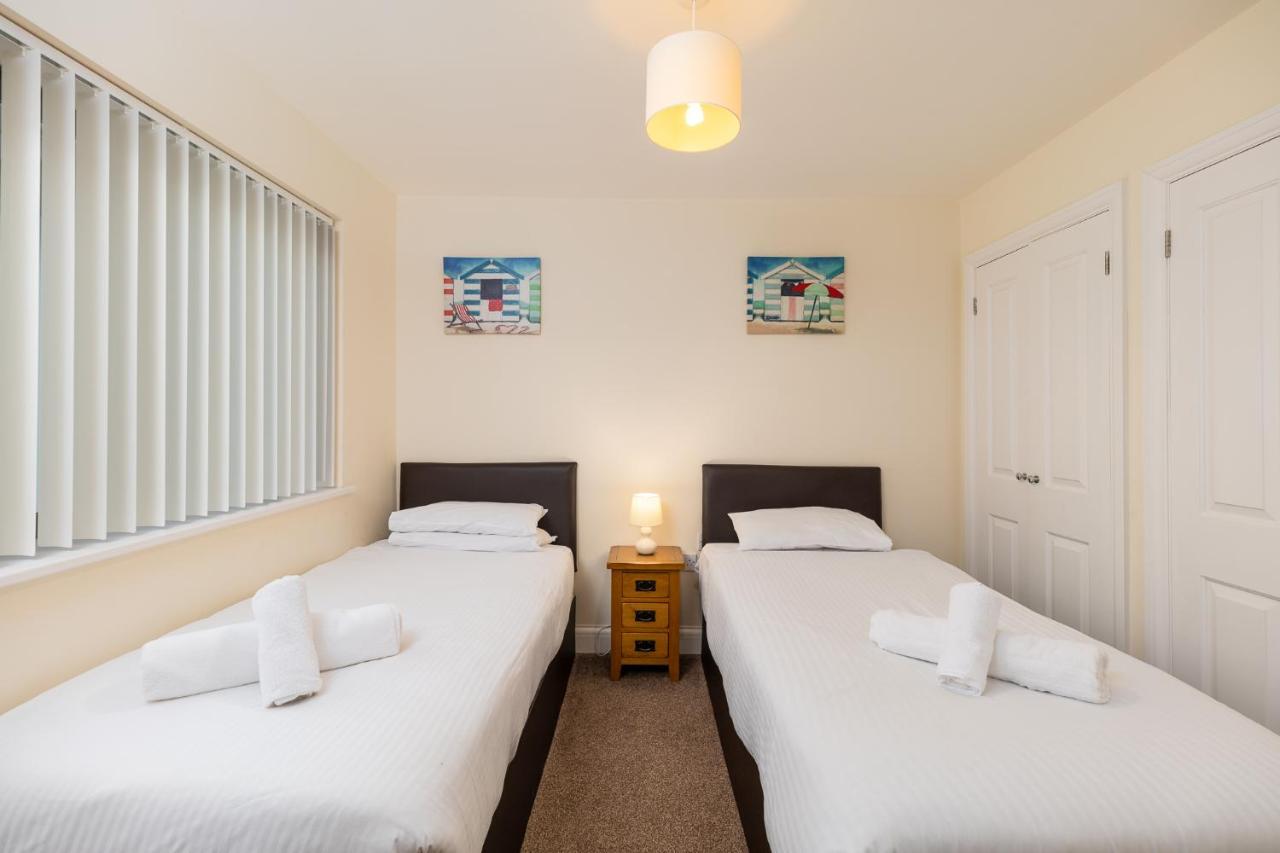 West Beach - Holiday Apartments Westward Ho!  Esterno foto
